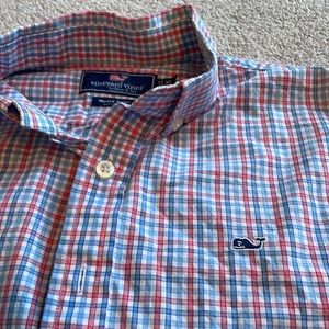 Vineyard Vines button down boy’s shirt. Size Xl